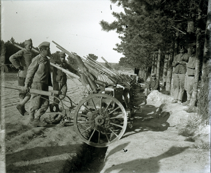 Box 16 Image 11.jpg